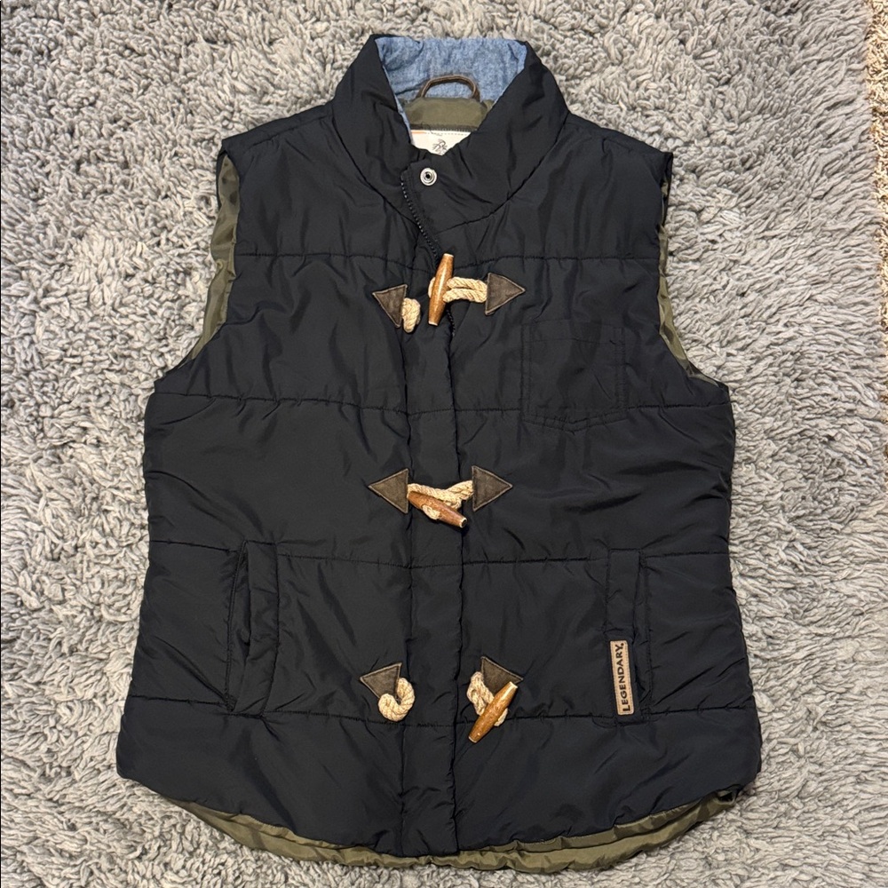 Legendary Whitetails Black Vest with Toggle Closures